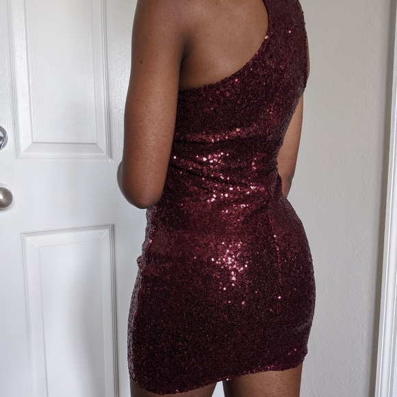 ❗SOLD❗Sequin Mini Dress - Picture 6 of 6